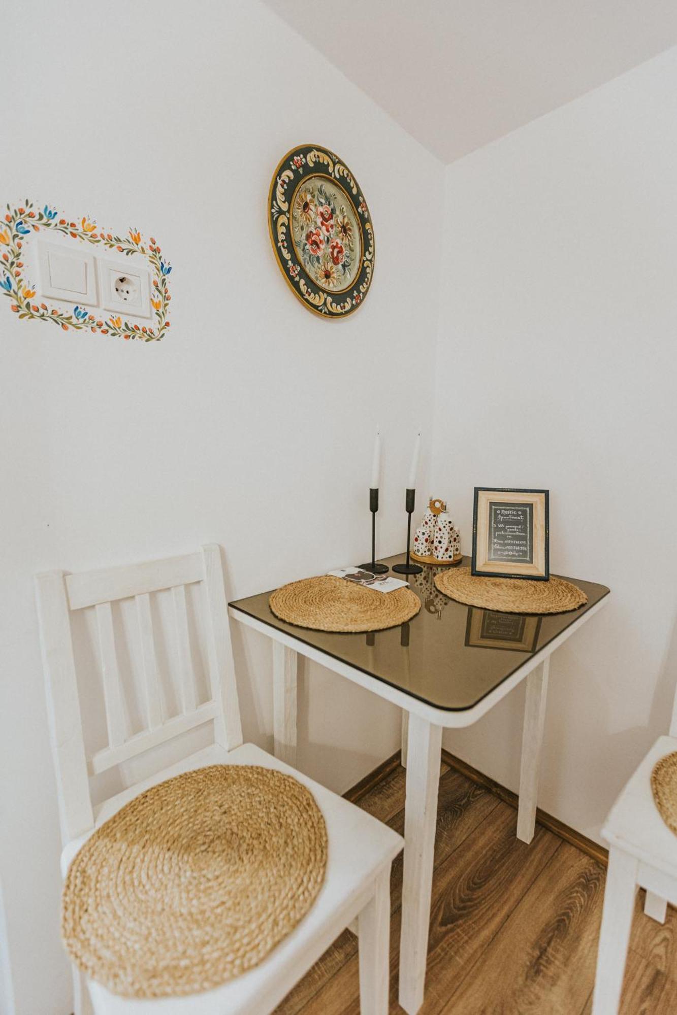 Republicii Rustic Apartament In Brasov City Center エクステリア 写真