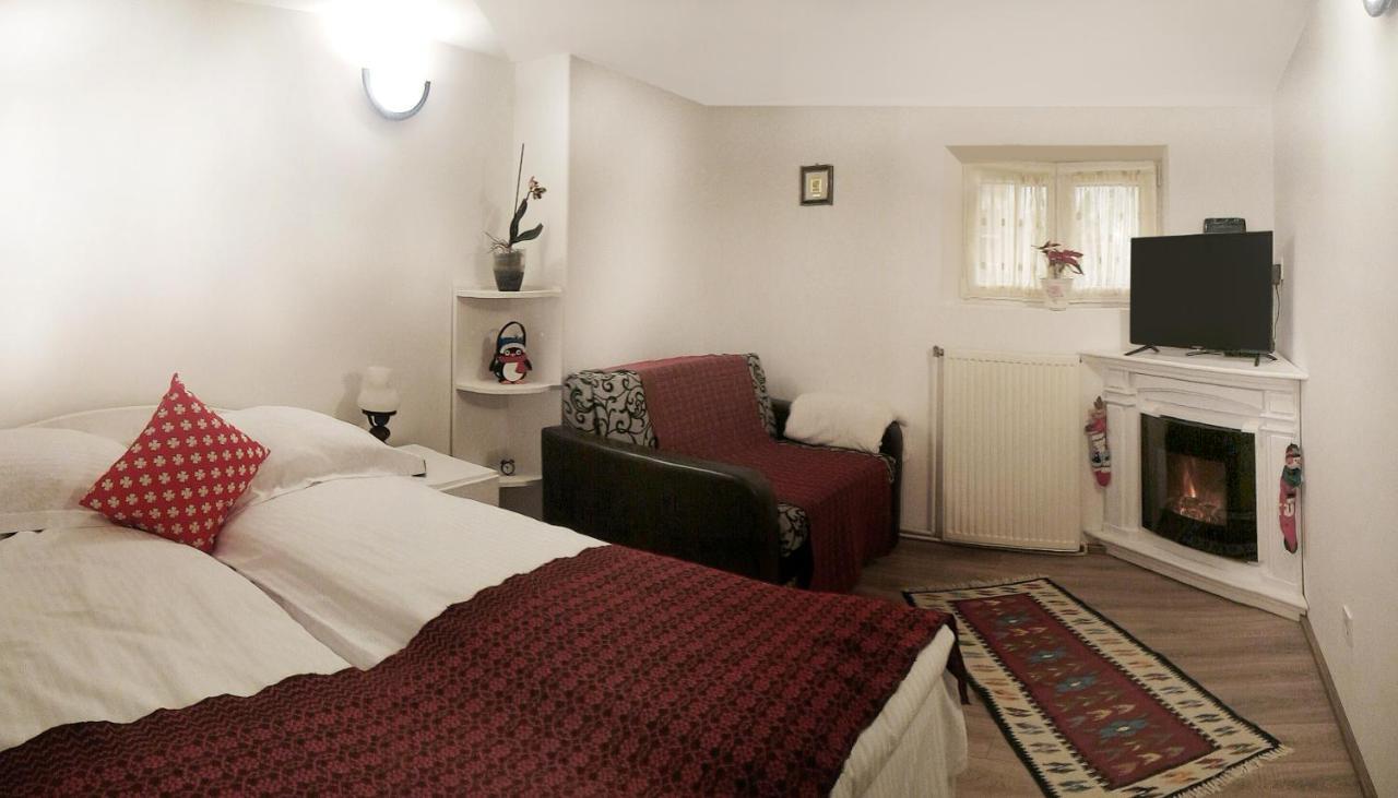 Republicii Rustic Apartament In Brasov City Center エクステリア 写真