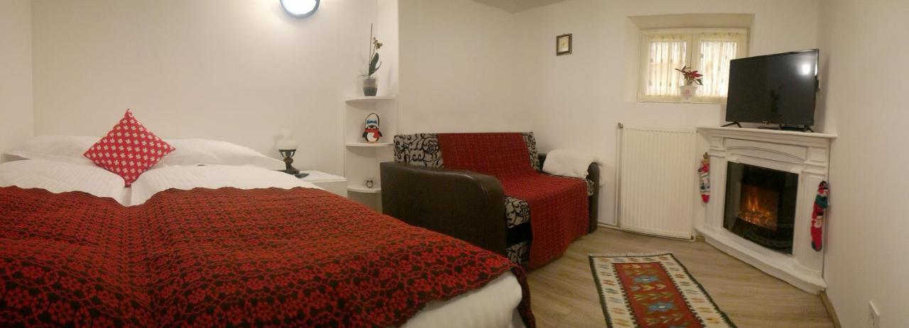 Republicii Rustic Apartament In Brasov City Center エクステリア 写真